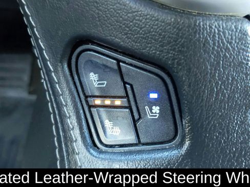 Used 2018 GMC Yukon XL SLT w/ Premium Edition image 29