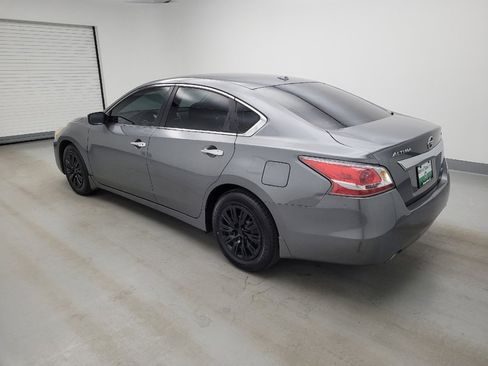 Used 2014 Nissan Altima 2.5 S w/ Display Audio Package FWD image 3