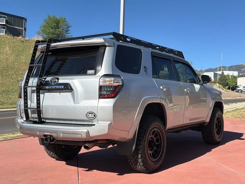 Used 2016 Toyota 4Runner Trail Premium AWD/4WD image 8