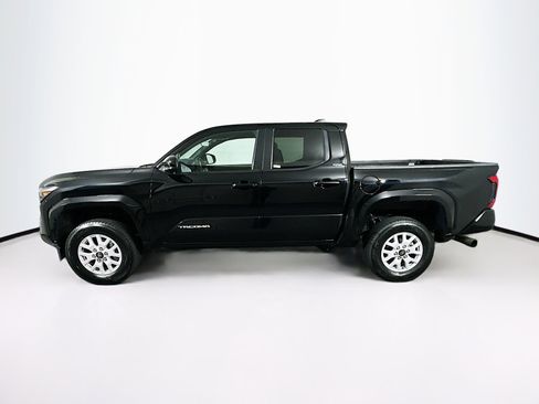 Used 2024 Toyota Tacoma SR5 image 4