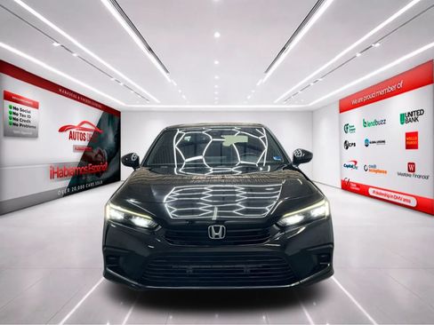 Used 2022 Honda Civic Sport image 2