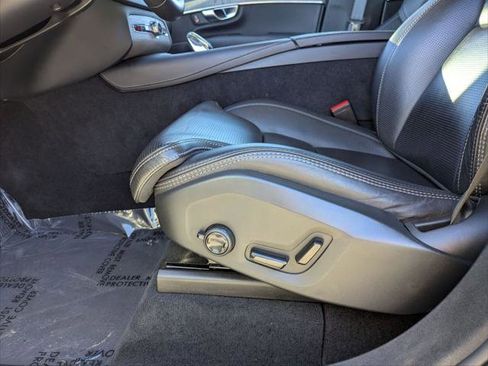 Used 2023 Volvo XC90 T8 Ultimate image 21