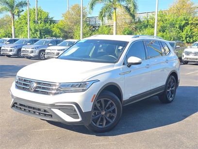 Certified 2022 Volkswagen Tiguan SE
