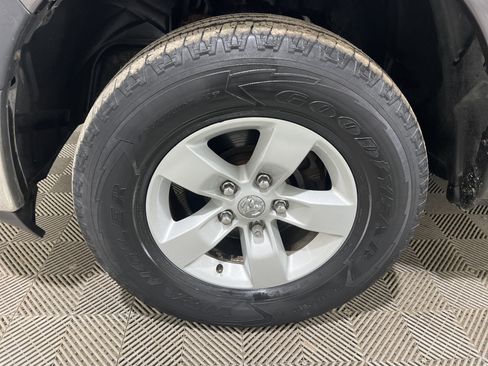 Used 2016 RAM 1500 ST w/ SXT Appearance Group AWD/4WD image 5