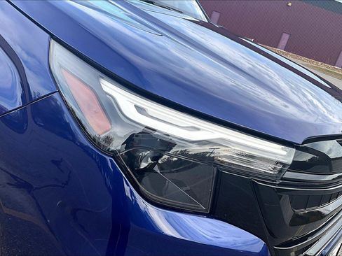 Used 2025 Subaru Forester Sport image 30