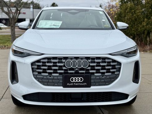 New 2025 Audi Q5 Prestige image 2