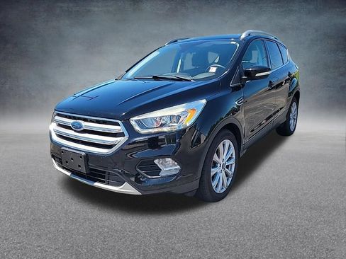 Used 2017 Ford Escape Titanium FWD image 2