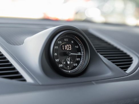 Certified 2026 Porsche Macan image 24