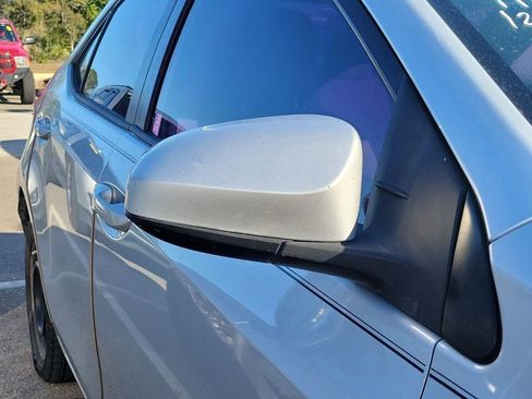 Used 2019 Toyota Corolla LE image 4