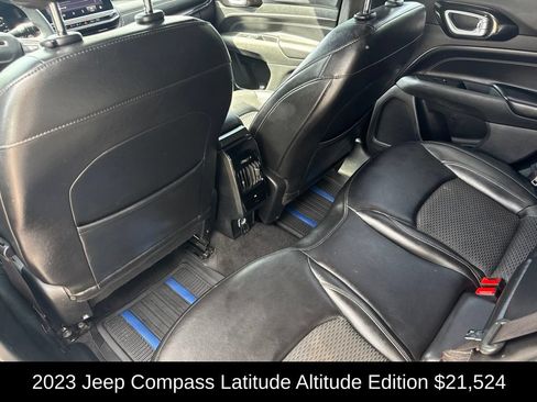 Used 2023 Jeep Compass Latitude w/ Convenience Group AWD/4WD image 9
