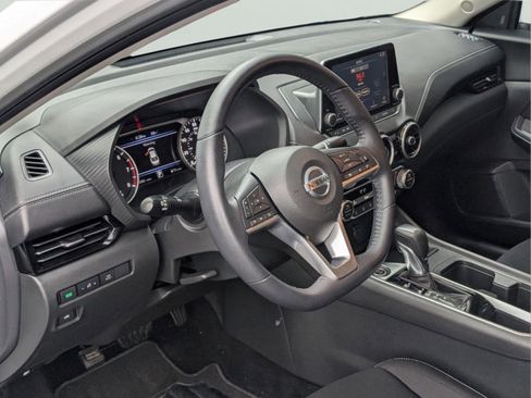 Used 2020 Nissan Sentra SV w/ Electronics Package image 32