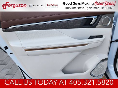 New 2026 Buick Enclave Avenir w/ Super Cruise Package AWD/4WD image 43