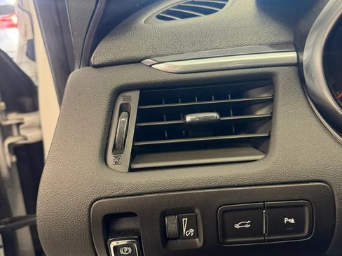 Used 2016 Chevrolet Impala LT w/ Convenience Package FWD image 19