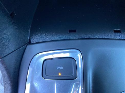 Used 2020 Chevrolet Equinox LT w/ Midnight Edition image 13