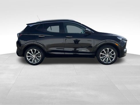 Used 2025 Buick Encore GX Avenir w/ Avenir Technology Package AWD/4WD image 28