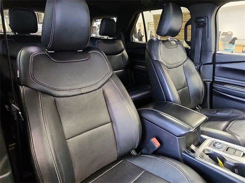 Certified 2020 Ford Explorer ST image 35