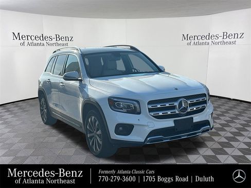 Certified 2022 Mercedes-Benz GLB 250 image 1