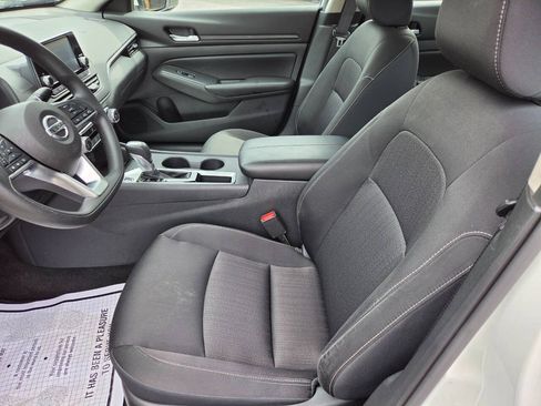Used 2021 Nissan Altima 2.5 S w/ Driver Assist Package FWD image 9