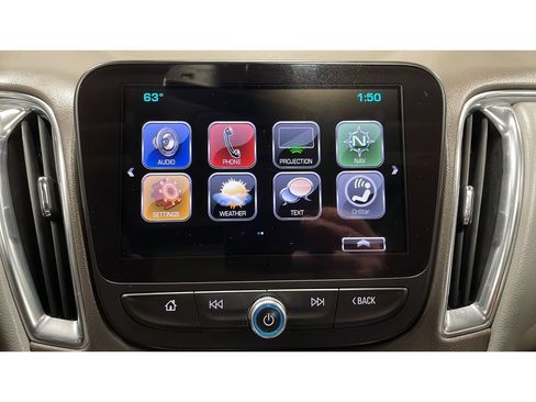 Used 2018 Chevrolet Malibu LT w/ Leather Package FWD image 13