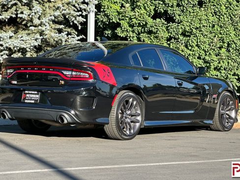 Used 2020 Dodge Charger Scat Pack image 4