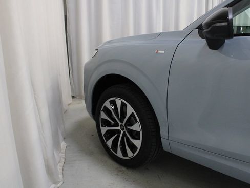 New 2026 Audi Q3 quattro 2.0T AWD/4WD image 30