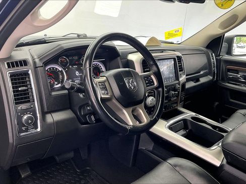 Used 2019 RAM 1500 Laramie AWD/4WD image 13