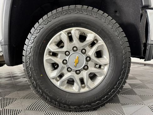 Used 2023 Chevrolet Silverado 2500 LT w/ Convenience Package AWD/4WD image 43