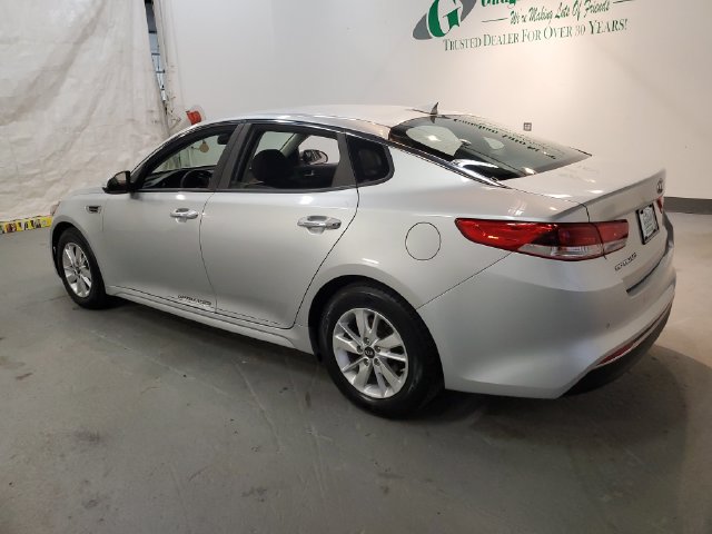 Used 2018 Kia Optima LX FWD image 4
