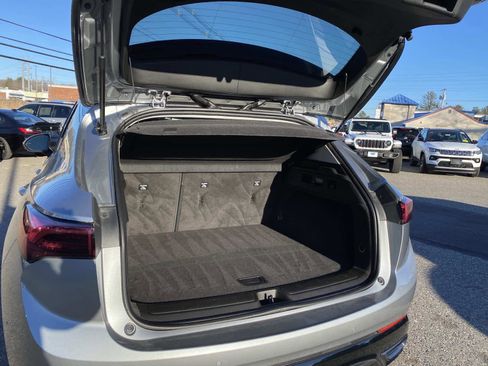 Used 2024 Buick Envision Sport Touring image 7