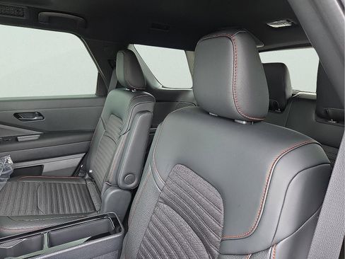New 2026 Nissan Pathfinder Rock Creek AWD/4WD image 10