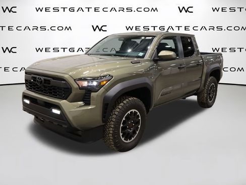 Used 2025 Toyota Tacoma TRD Off-Road image 1