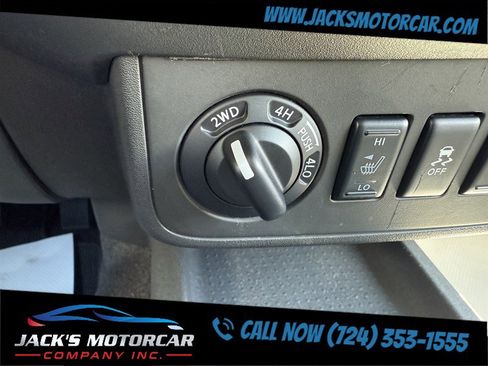 Used 2015 Nissan Xterra PRO-4X w/ Pro-4x Leather Package image 25