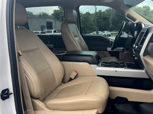 Used 2018 Ford F250 Lariat w/ Lariat Ultimate Package AWD/4WD image 11