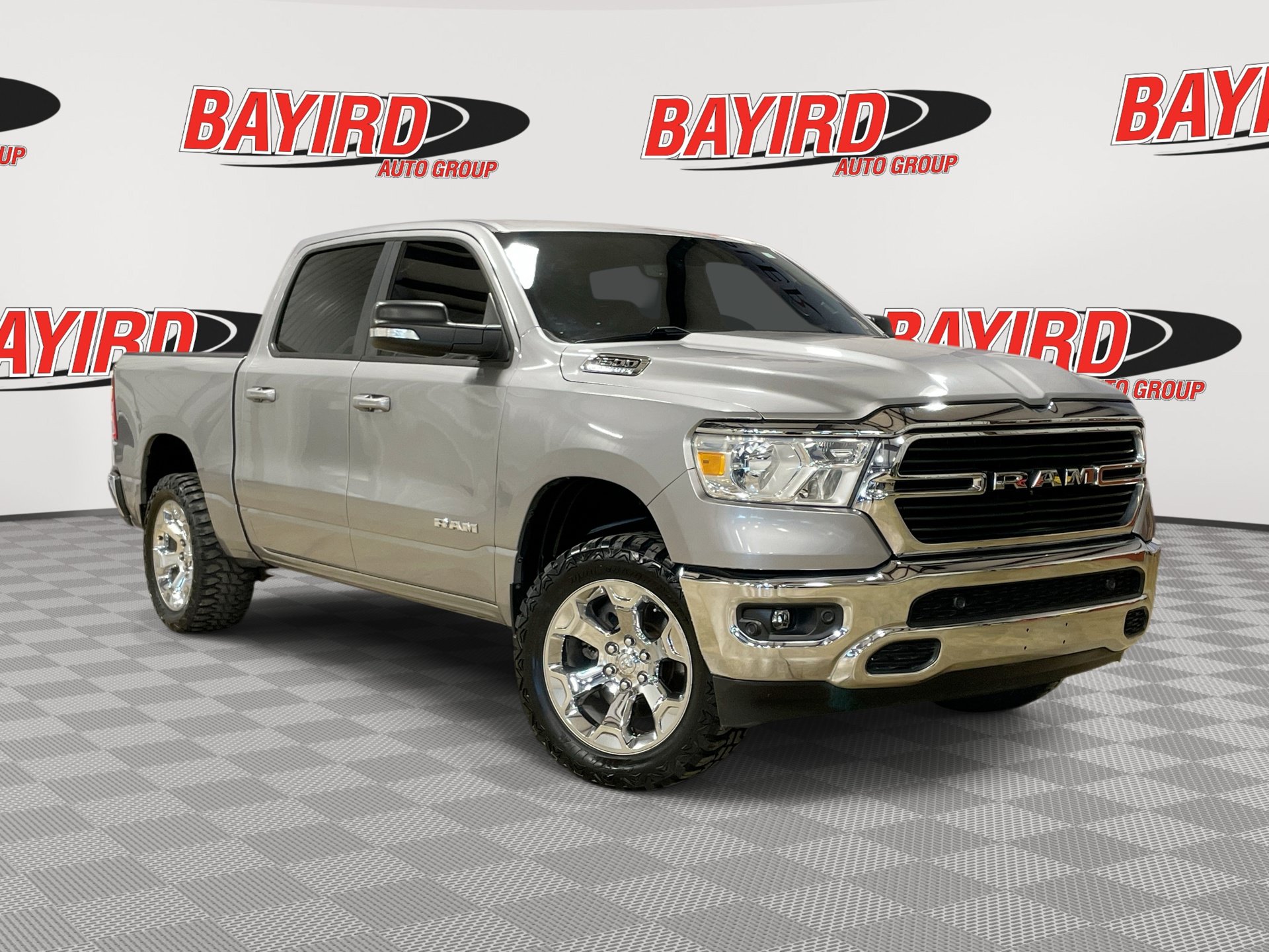 Used 2021 RAM 1500 4x4 Crew Cab image 1