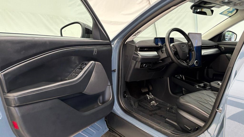Certified 2023 Ford Mustang Mach-E Select RWD image 33
