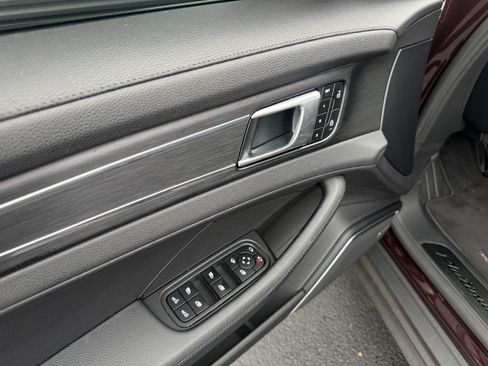 Certified 2023 Porsche Panamera 4 Platinum Edition AWD/4WD image 15