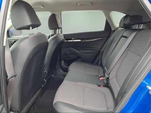 Used 2023 Kia Seltos S image 12