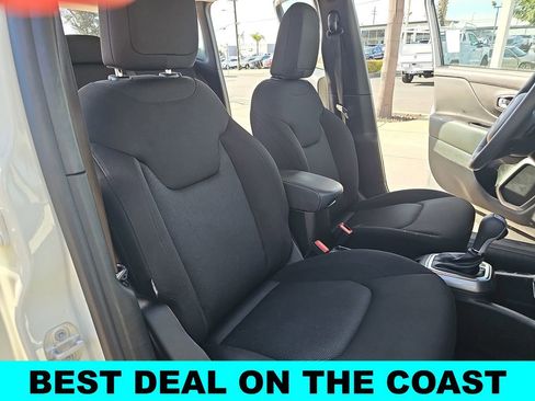 Used 2022 Jeep Renegade Sport image 10