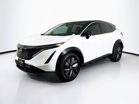 Used 2023 Nissan Ariya VENTURE+ image 3