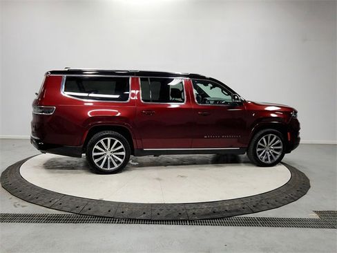 Used 2023 Jeep Grand Wagoneer L Series II image 8