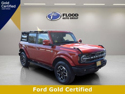 Used 2022 Ford Bronco Outer Banks AWD/4WD image 1