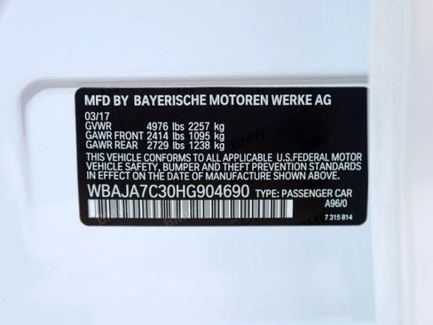 Used 2017 BMW 530i xDrive AWD/4WD image 9