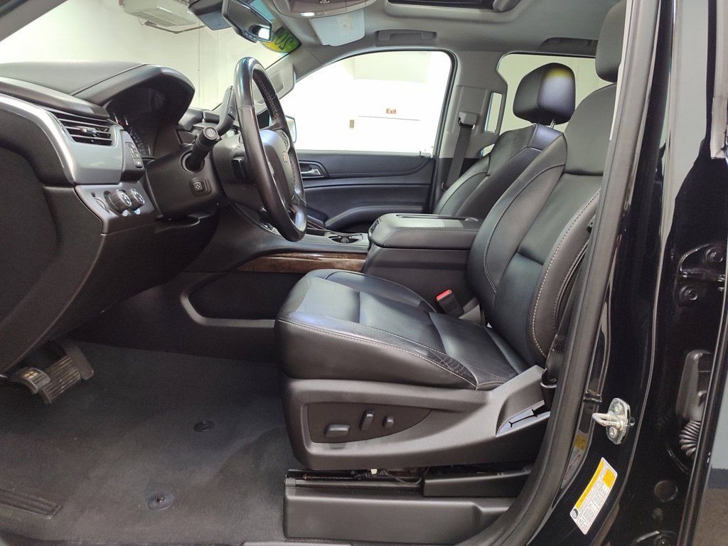 Used 2019 Chevrolet Tahoe LT w/ Luxury Package AWD/4WD image 13