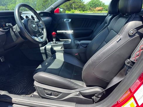 Used 2021 Ford Mustang GT Premium RWD image 13