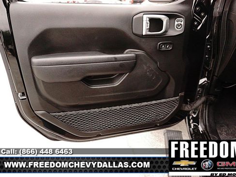 Used 2024 Jeep Wrangler Unlimited Sport AWD/4WD image 41