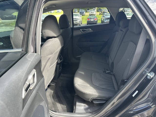 Used 2026 Kia Sportage LX FWD image 32