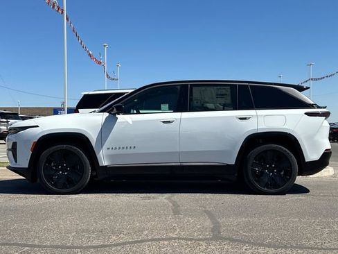 New 2025 Jeep Wagoneer S Launch Edition AWD/4WD image 7