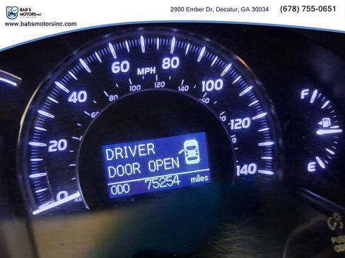 Used 2011 Toyota Camry Hybrid image 19