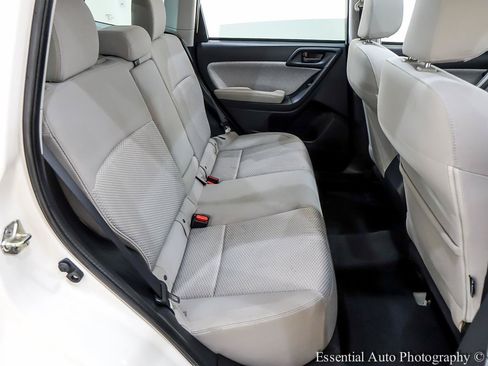 Used 2018 Subaru Forester 2.5i Premium w/ All-Weather Package AWD/4WD image 29