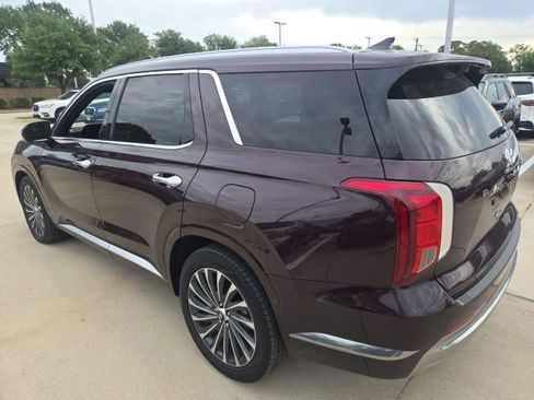 Used 2024 Hyundai Palisade Calligraphy FWD image 4